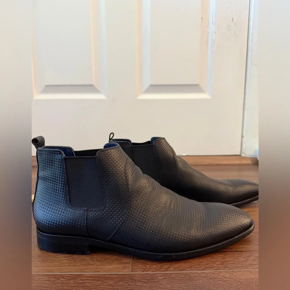 Maceoo Men's Chelsea Boots Size 9 US / 42 EU‎ Black Leather Carbon Fiber Slip On - Picture 3 of 9